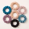 scrunchie-detail-2-scaled Mulberry silk scrunchie - slim 2 cm | 22 momme