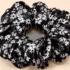 Black 22 momme ruched 5 cm mulberry silk scrunchie Black 22 momme ruched 5 cm mulberry silk scrunchie