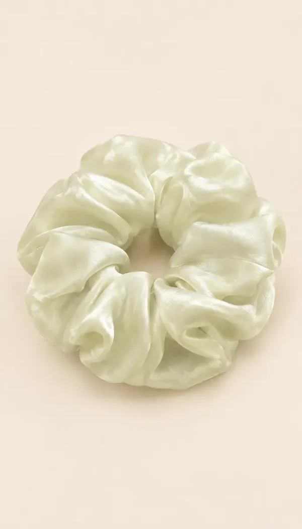 Blue gray 22 momme ruched 5 cm mulberry silk scrunchie Blue gray 22 momme ruched 5 cm mulberry silk scrunchie