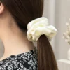 Ruched 5 cm 22 momme mulberry silk scrunchie Ruched 5 cm 22 momme mulberry silk scrunchie