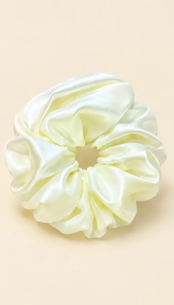 Khaki 22 momme ruched 5 cm mulberry silk scrunchie Khaki 22 momme ruched 5 cm mulberry silk scrunchie